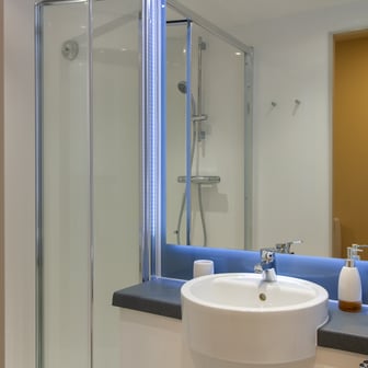 Bronze En Suite - Image 10